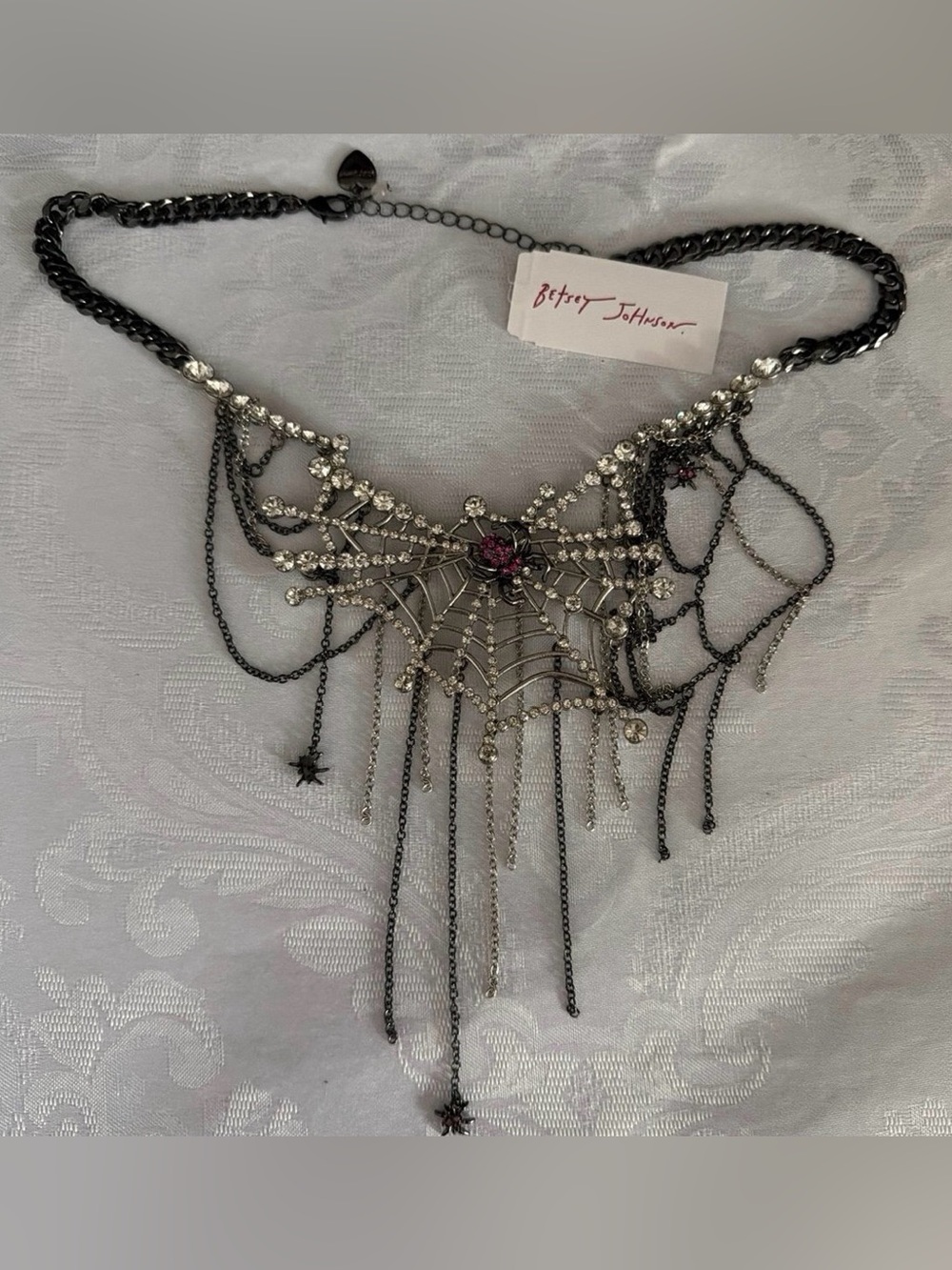 BETSEY JOHNSON Halloween Crystal-Studded Web with Dangling Spiders Necklace NWT - Picture 5 of 16